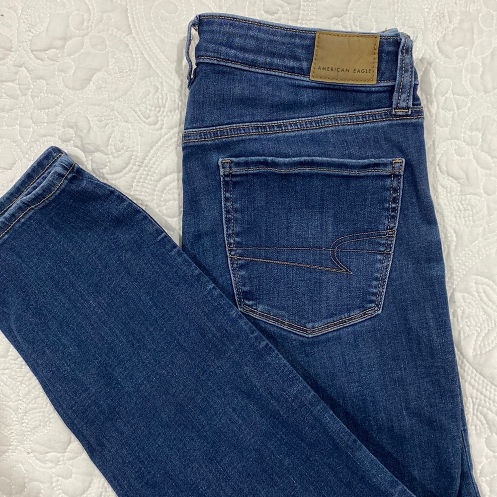 American Eagle size 6 Skinny denim jean